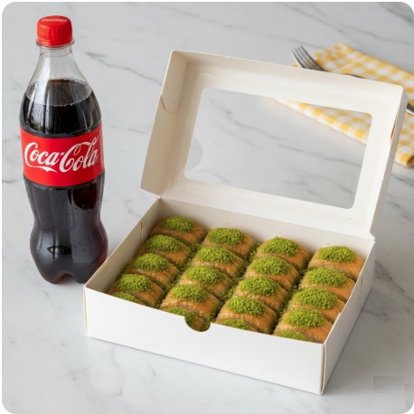 1000 Gr Fıstıklı Baklava 1 Litre Cola pasta