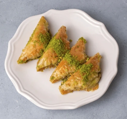 Sıcak Servis Tavsiyeli 1000 Gr Fıstıklı Şöbiyet pasta